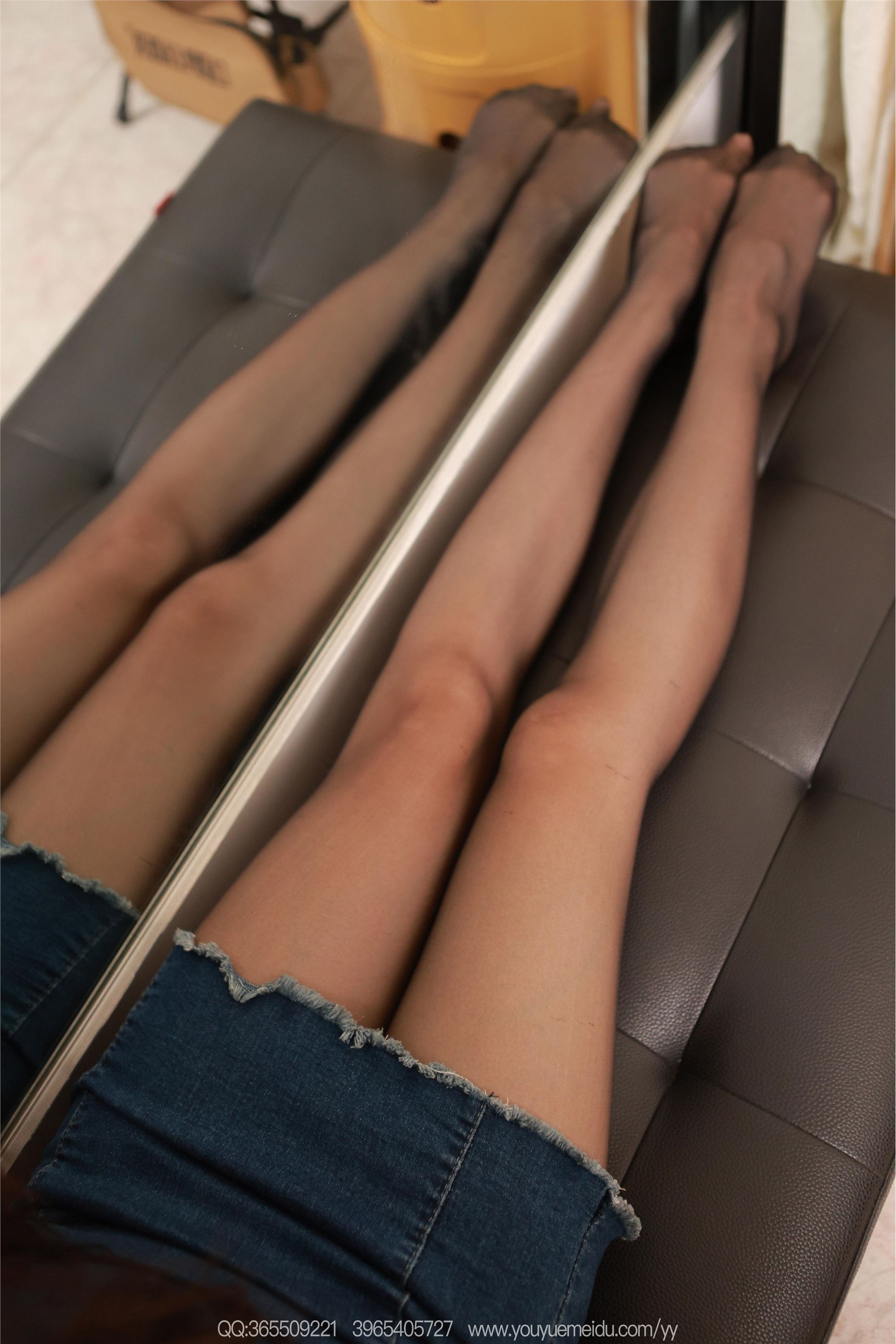 IESS异思趣向  2025.08.08 丝享家 2127 小金《笔直美腿》